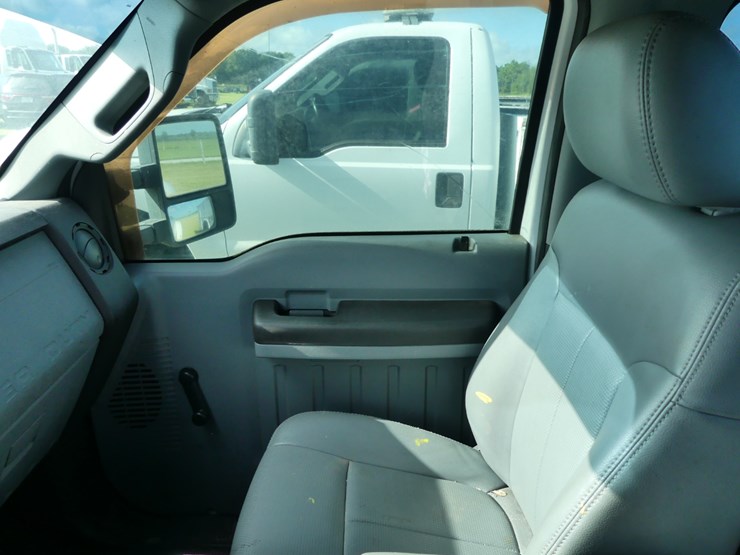 2011-ford-f350-xl-image-12