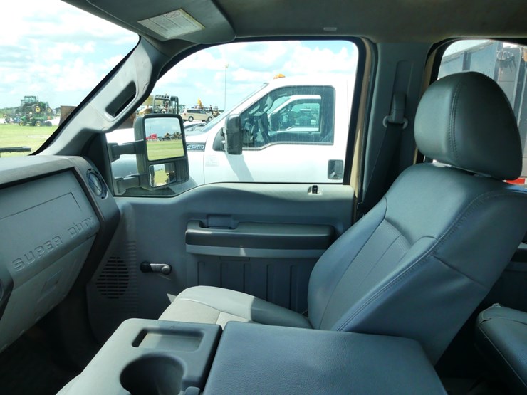 2015-ford-f450-xl-image-14