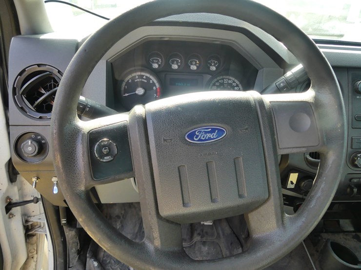 2011-ford-f350-xl-image-14
