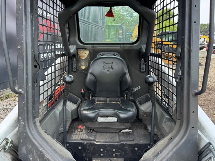 2019-bobcat-s450-image-16
