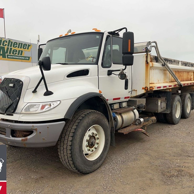 INTERNATIONAL WORKSTAR 7400