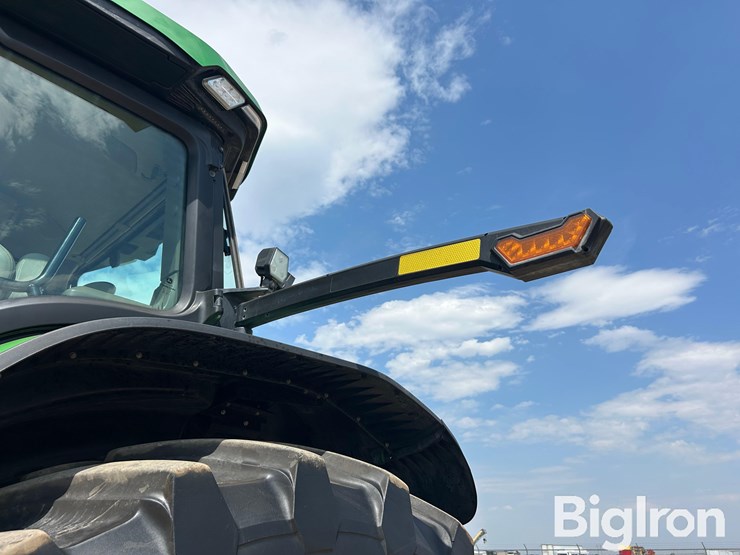 2022-john-deere-8r-410-image-15