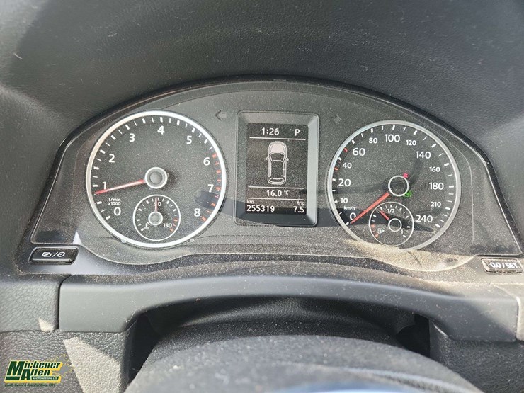 2016-volkswagen-tiguan-image-22