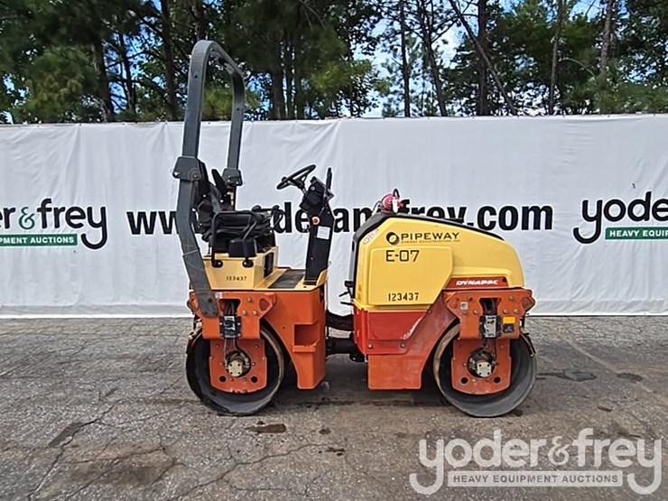 2010-dynapac-cc1200-image-6