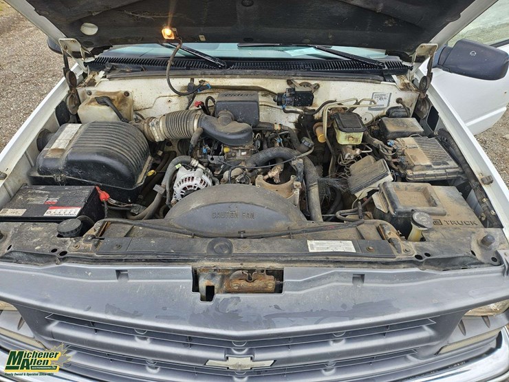 1996-chevrolet-3500-image-29