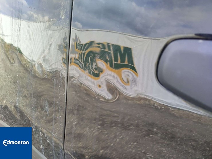 2018-ford-explorer-image-40