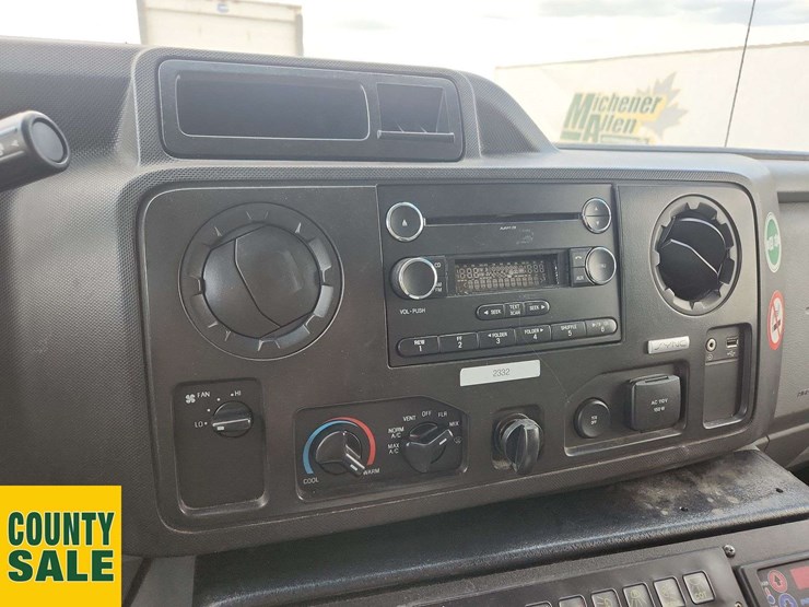 2018-ford-e450-image-28