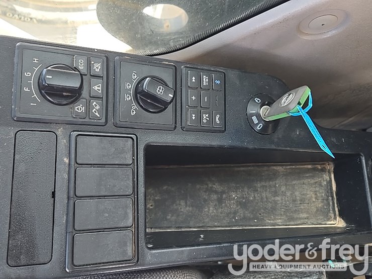 2019-volvo-ec300el-image-75