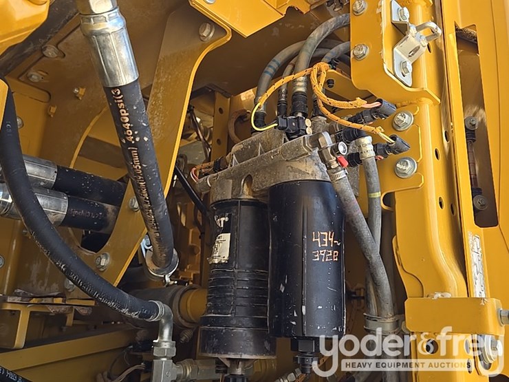 2019-caterpillar-336-image-43