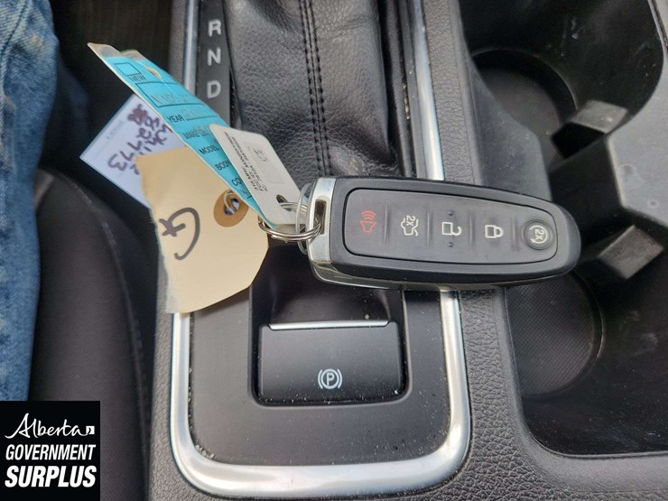 2019-ford-escape-se-image-14