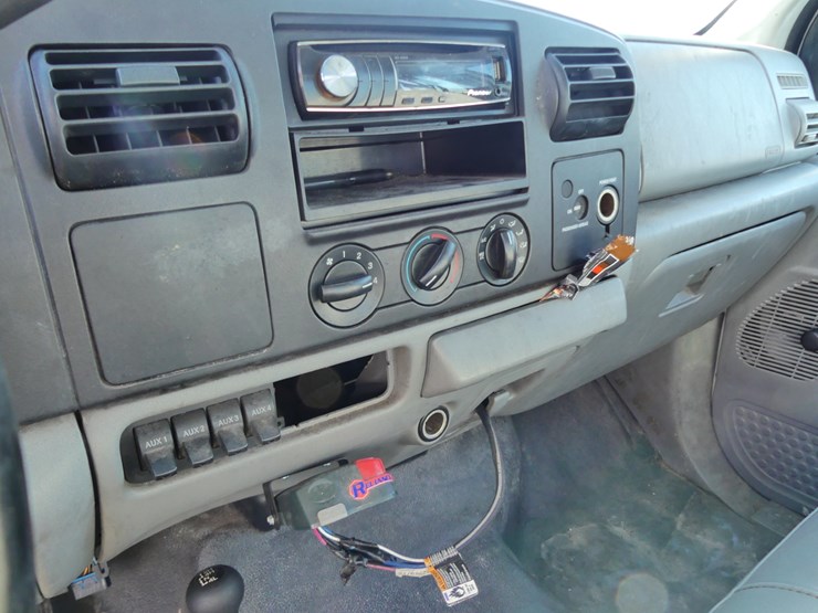 2006-ford-f250-xl-image-14