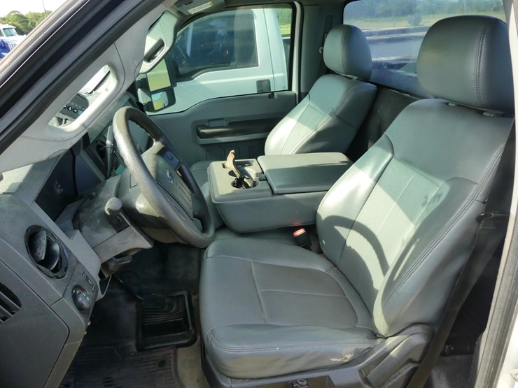 2014-ford-f250-xl-image-10