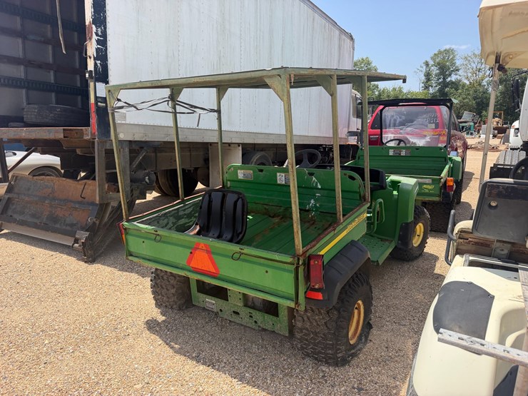 john-deere-gator-image-4