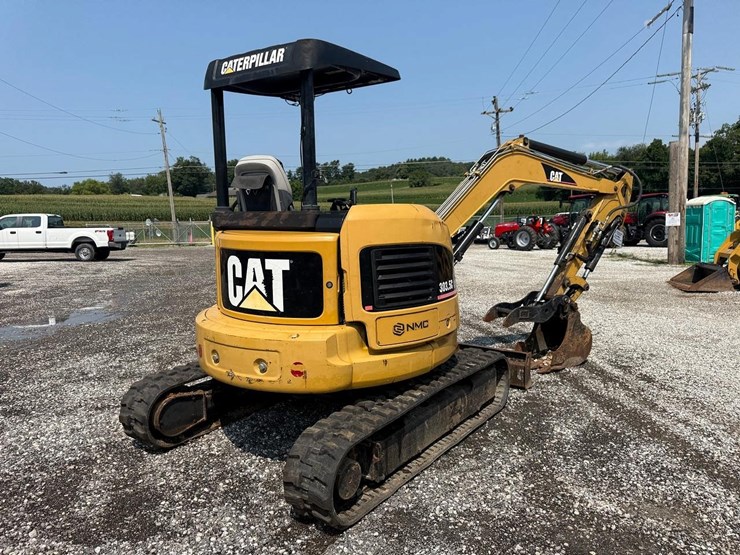 caterpillar-305-image-4