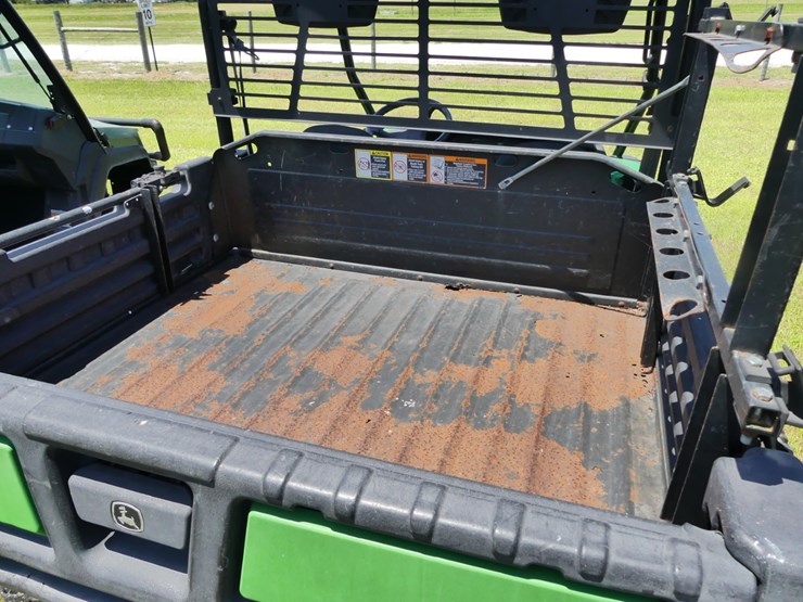john-deere-gator-image-7