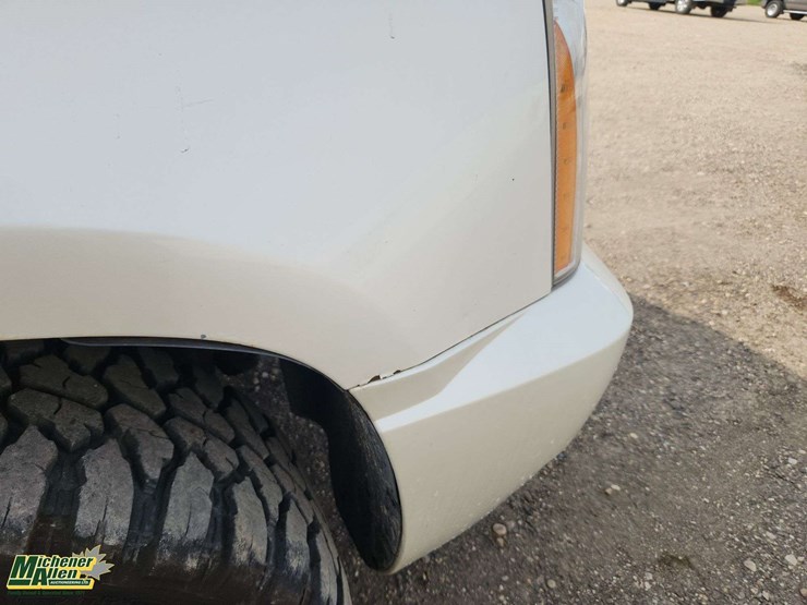 cadillac-escalade-esv-image-73