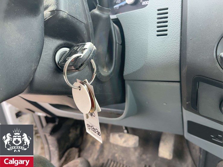 2015-ford-f550-image-17