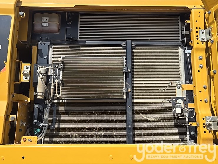 2019-caterpillar-336-image-34