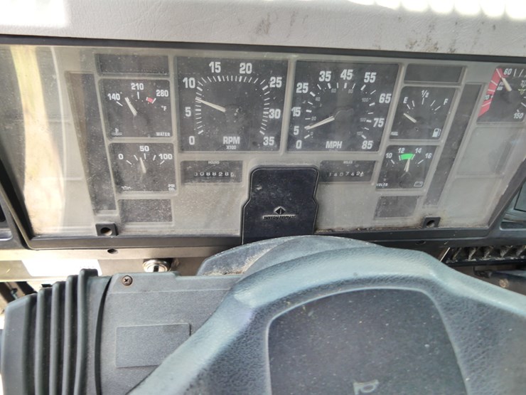 2000-international-4900-image-16