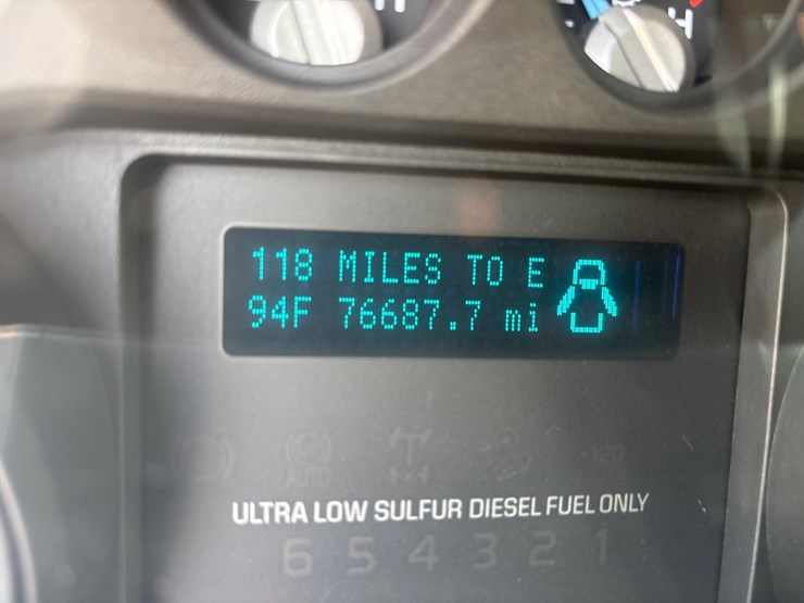 2016-ford-f550-image-40