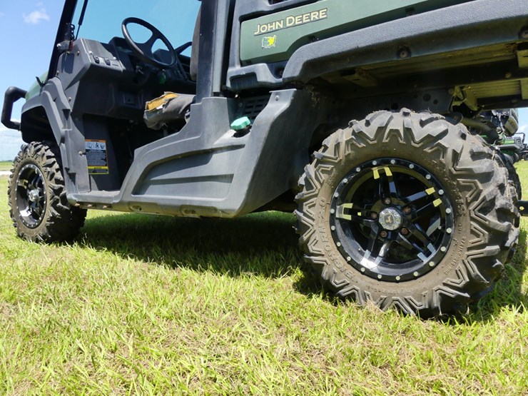 john-deere-gator-image-5