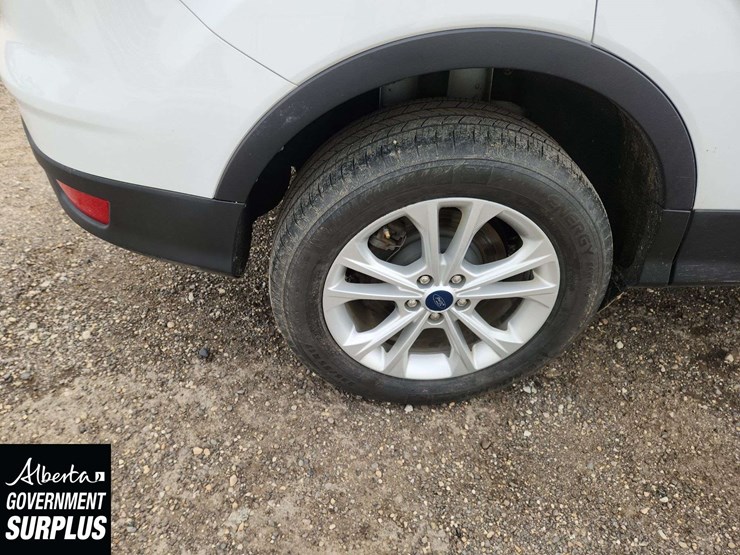 2019-ford-escape-se-image-22