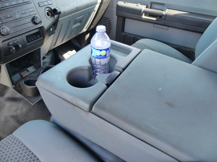 2011-ford-f250-xl-image-17