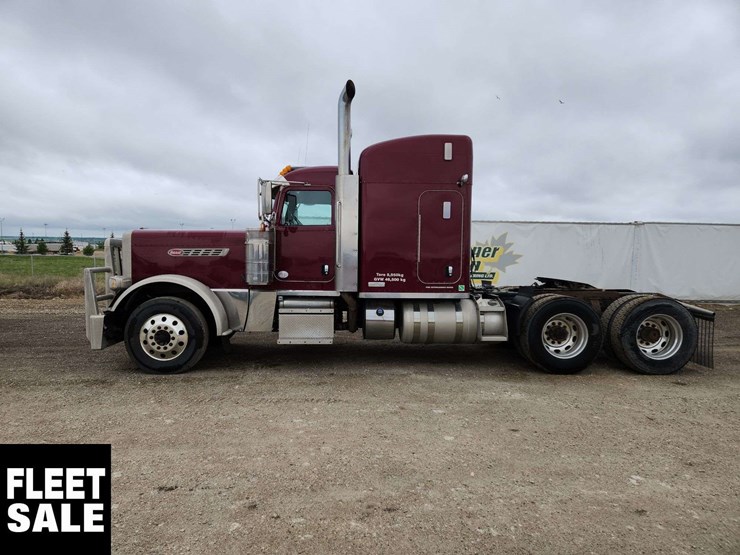 2017-peterbilt-389-image-6