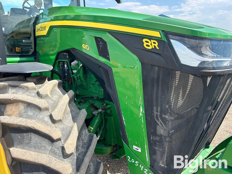 2022-john-deere-8r-410-image-11