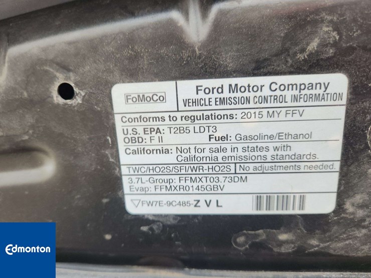 2015-ford-explorer-image-38