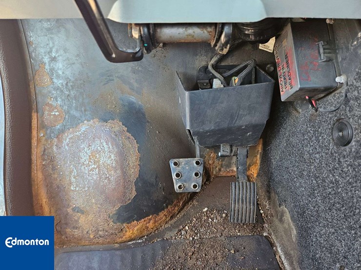 bobcat-toolcat-5600-image-18