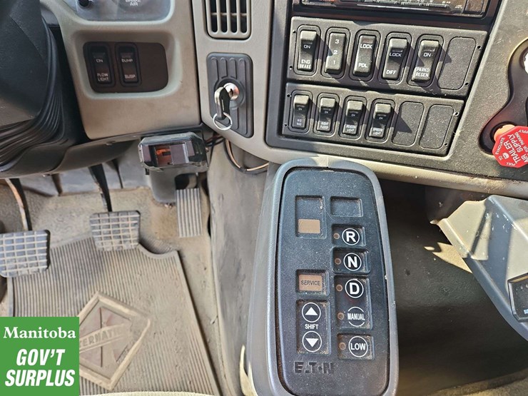 2009-international-workstar-7600-image-23