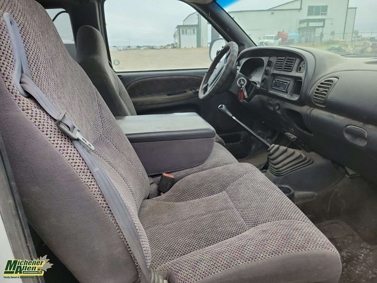 2001-dodge-ram-1500-image-30