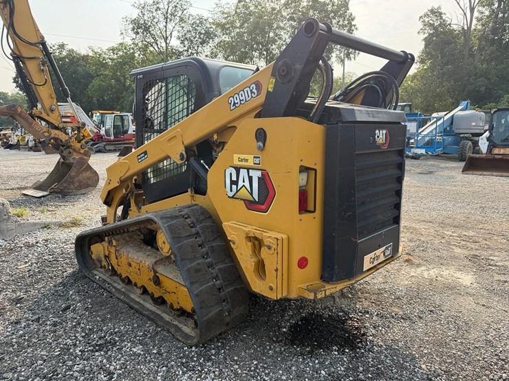 2021-caterpillar-299d3-image-2