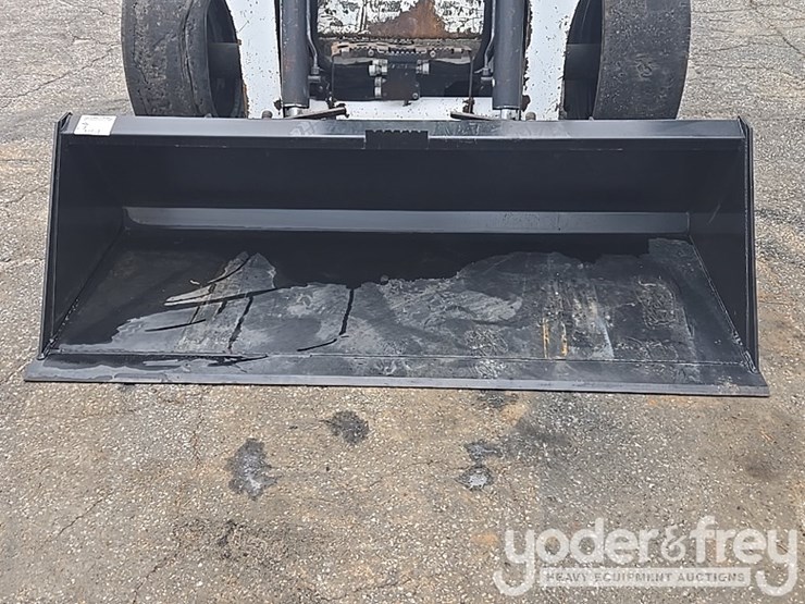2015-bobcat-s770-image-14