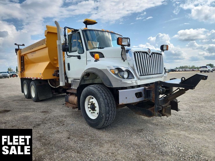 2012-international-workstar-7500-image-2