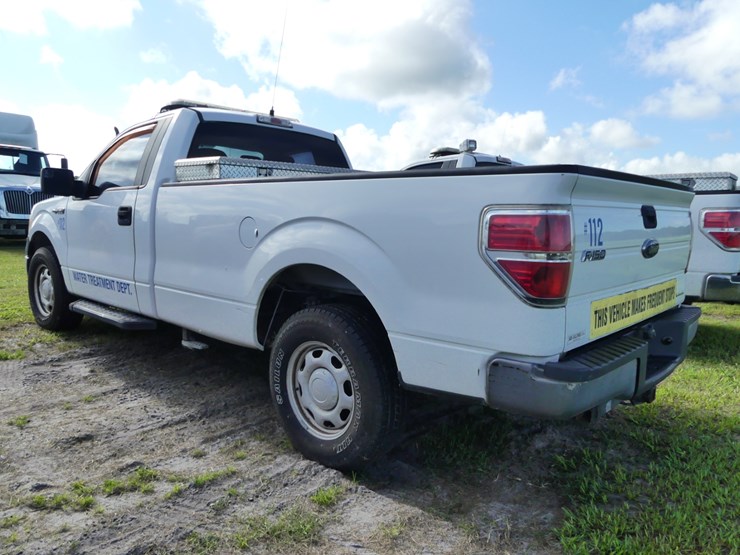 2013-ford-f150-xl-image-4