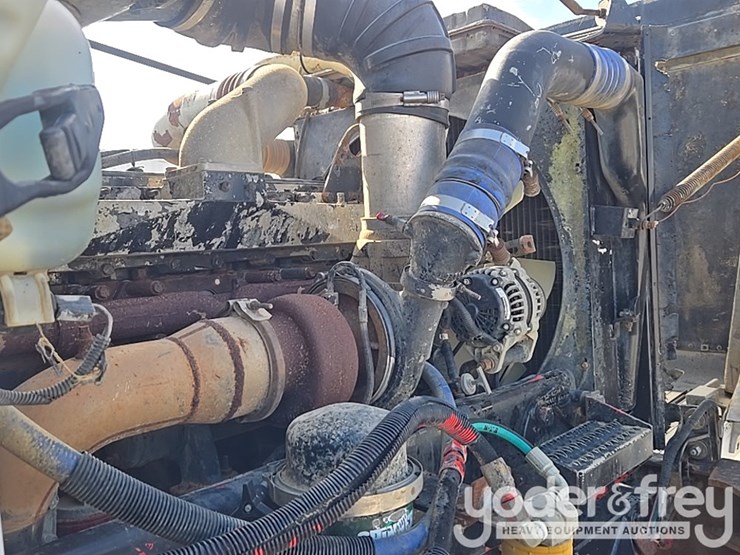 1999-peterbilt-357-image-59