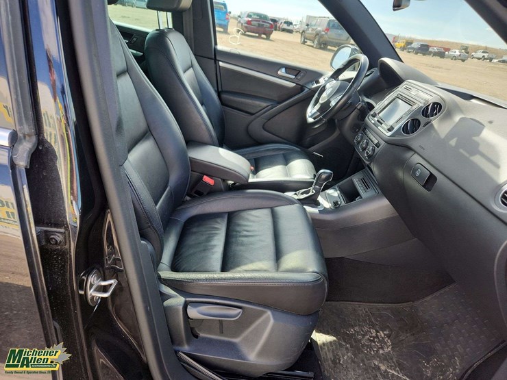 2016-volkswagen-tiguan-image-19