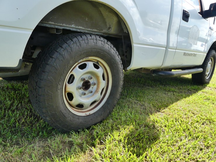 2013-ford-f150-xl-image-6