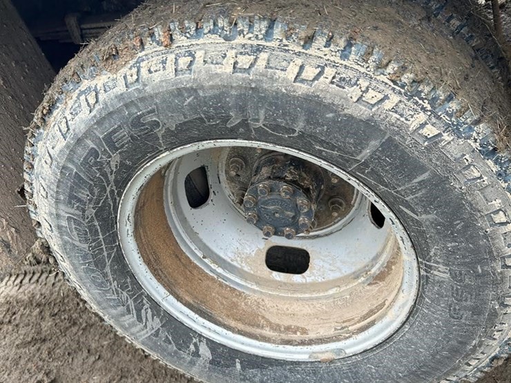 2019-ford-f350-xl-image-26