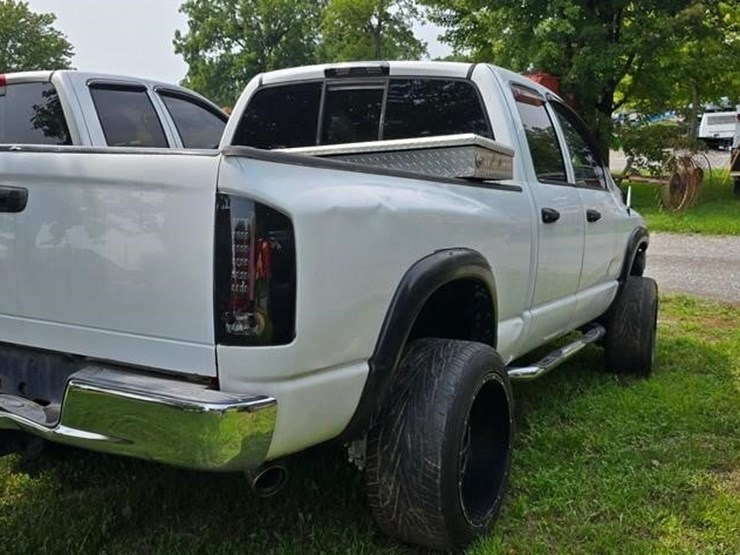2002-dodge-ram-2500-image-4