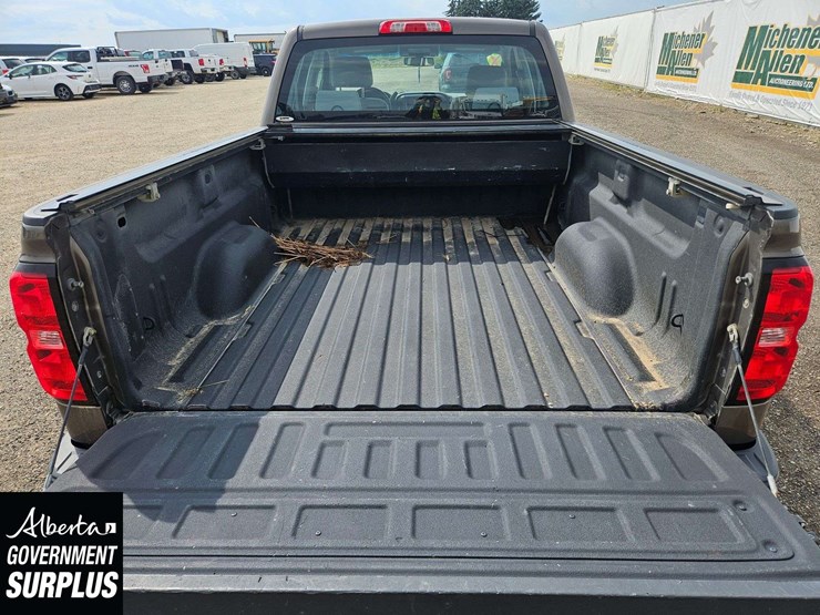 2015-chevrolet-silverado-1500-image-24