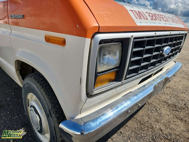 1983-ford-e250-image-37