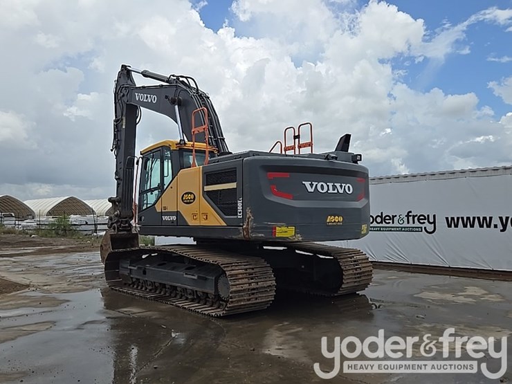 2020-volvo-ec300el-image-3