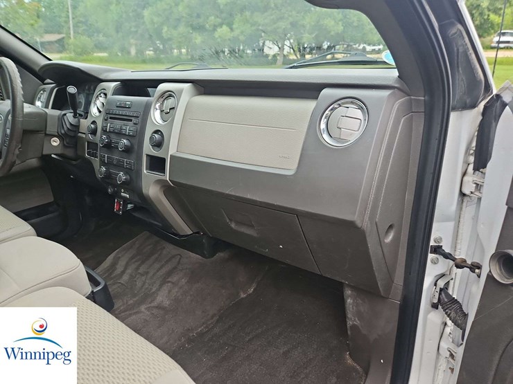 2010-ford-f150-image-25