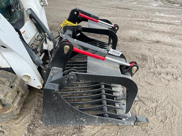 wildcat-72"-heavy-duty-skid-steer-skeleton-grapple-w/-teeth-image-4
