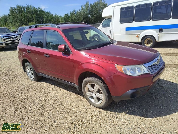 2012-subaru-forester-image-4