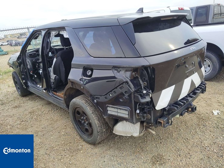 2020-ford-explorer-image-2