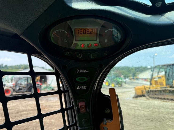 2018-bobcat-t595-image-24